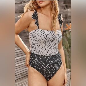 NWT Summersalt Oasis - Size 8